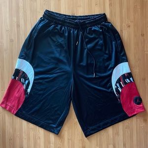 MENS JORDAN BASKETBALL SHORTS SIZE XL